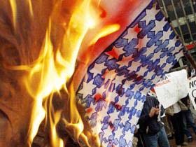 Флаг США. Фото АР (с) Флаг США. Фото АР (с)