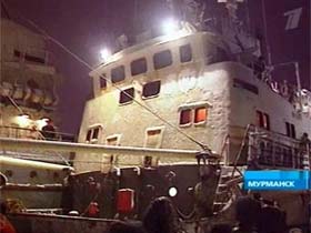 Траулер "Электрон" в порту Мурманска. Кадр Первого канала, архив. Траулер "Электрон" в порту Мурманска. Кадр Первого канала, архив.