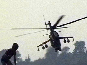 Вертолет над Абхазией. Фото с сайта mixailov.org (С) Вертолет над Абхазией. Фото с сайта mixailov.org (С)