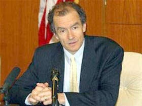 Дениэл Фрид. Фото с сайта usembassy.de. Дениэл Фрид. Фото с сайта usembassy.de.