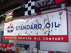 Standard Oil. Фото с сайта pumpin-ethyl.com Standard Oil. Фото с сайта pumpin-ethyl.com