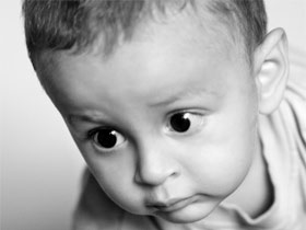 Ребенок. Фото с сайта щoloza.ru Ребенок. Фото с сайта щoloza.ru