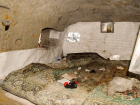 Жилище сектантов в Пензенской области. Фото с сайта drugoi.livejournal.com Жилище сектантов в Пензенской области. Фото с сайта drugoi.livejournal.com