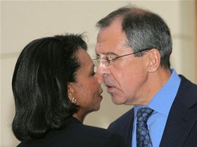 Кондолиза Райс и Сергей Лавров. Фото с сайта dirty.ru Кондолиза Райс и Сергей Лавров. Фото с сайта dirty.ru