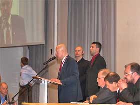  Олег Шенин на заседании  Национальной ассамблеи. Фото Каспаров.Ru (c).