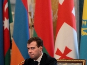 Дмитрий Медведев. Фото с сайта news.yahoo.com Дмитрий Медведев. Фото с сайта news.yahoo.com