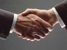 Рукопожатие, объединение. Фото: itartass.ur.ru Рукопожатие, объединение. Фото: itartass.ur.ru