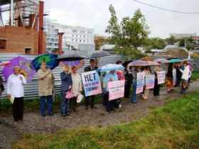 Пикет против цен на бензин в Пензе. Фото Виктора Шамаева для Собкор®ru Пикет против цен на бензин в Пензе. Фото Виктора Шамаева для Собкор®ru