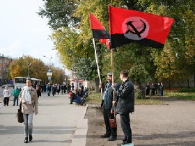 Пикет нацболов в Поскове. Фото с сайта: nbp-pskov.com/?p=586 Пикет нацболов в Поскове. Фото с сайта: nbp-pskov.com/?p=586