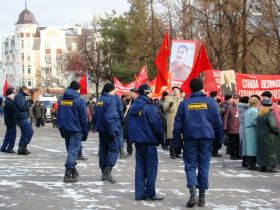 Конвой демонстрации. Фото Виктора Шамаева, Каспаров.Ru Конвой демонстрации. Фото Виктора Шамаева, Каспаров.Ru