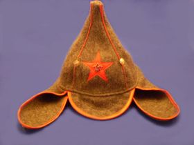 Буденовка, фото с сайта russouvenir.ru Буденовка, фото с сайта russouvenir.ru