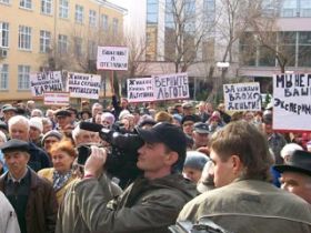 Митинг в Астрахани. Фото: с сайта v102.ru