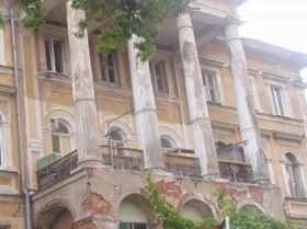 Памятник культуры. Фото: Лидия Чурикова, Каспаров.Ru Памятник культуры. Фото: Лидия Чурикова, Каспаров.Ru