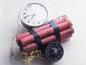 Самодельное взрывное устройство. Фото: http://planetsave.com Самодельное взрывное устройство. Фото: http://planetsave.com