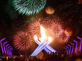 Открытие Олимпиады в Ванкувере. Фото с сайта dni.ru Открытие Олимпиады в Ванкувере. Фото с сайта dni.ru