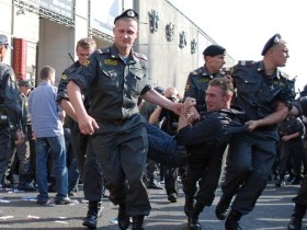 Задержания на Триумфальной площади 31 мая. Фото Каспаров.Ru Задержания на Триумфальной площади 31 мая. Фото Каспаров.Ru