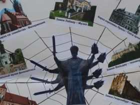 РПЦ-хапок. Фото Людмилы Зелинской, Каспаров.Ru РПЦ-хапок. Фото Людмилы Зелинской, Каспаров.Ru