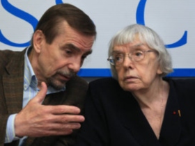 Лев Пономарев и Людмила Алексеева. Фото: rian.ru Лев Пономарев и Людмила Алексеева. Фото: rian.ru