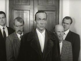 Кадр из фильма "Окраина" Кадр из фильма "Окраина"