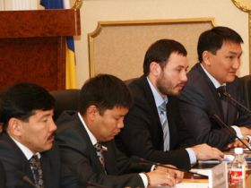 Депутаты горсобрания Элисты, фото с сайта elista.org Депутаты горсобрания Элисты, фото с сайта elista.org