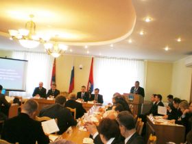 Заседание горсовета, фото Саввы Григорьева, Каспаров.Ru Заседание горсовета, фото Саввы Григорьева, Каспаров.Ru