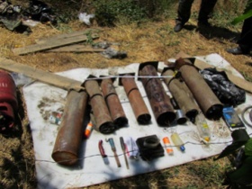 Изготовленные боевиками СВУ. Фото с сайта Изготовленные боевиками СВУ. Фото с сайта