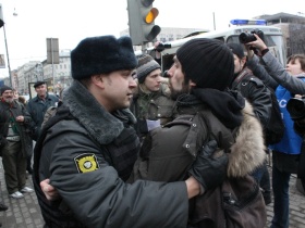 Задержание участников "Стратегии-31". Фото: Василий Иванов Задержание участников "Стратегии-31". Фото: Василий Иванов