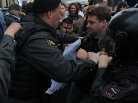 Участник "Стратегии" 31 мая. Фото: Каспаров.Ru Участник "Стратегии" 31 мая. Фото: Каспаров.Ru