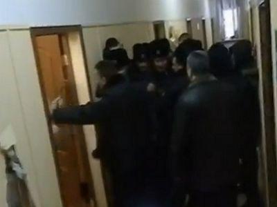 Выселение из общежития в Большом Саввинском. Фото: hainanwel.com Выселение из общежития в Большом Саввинском. Фото: hainanwel.com