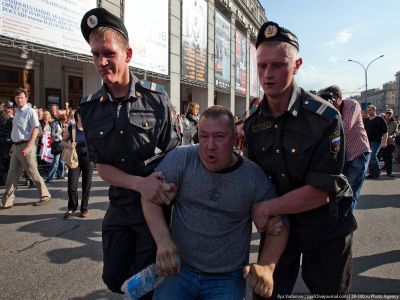 Задержание. Фото: zyalt.livejournal Задержание. Фото: zyalt.livejournal