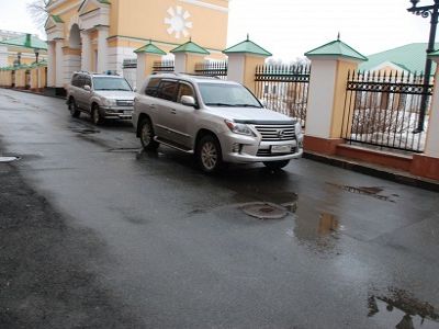 Кортеж удмуртского президента. Фото из блога udmvoice.livejournal.com Кортеж удмуртского президента. Фото из блога udmvoice.livejournal.com