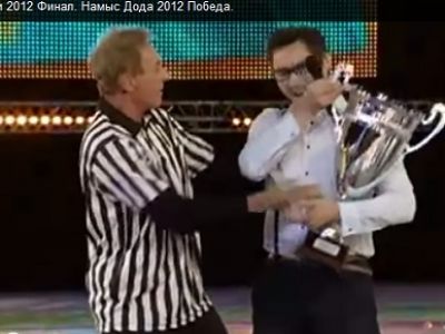 Награждение казахской команды. Кадр из ролика youtu.be/wadQDcK55gY Награждение казахской команды. Кадр из ролика youtu.be/wadQDcK55gY