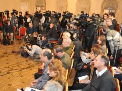 Пресса (Фото: http://www.kprfrzn.ru) Пресса (Фото: http://www.kprfrzn.ru)