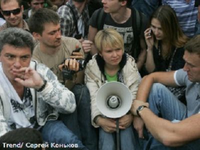 Борис Немцов на Болотной площади 6 мая 2012 года. Фото Сергей Коньков Борис Немцов на Болотной площади 6 мая 2012 года. Фото Сергей Коньков