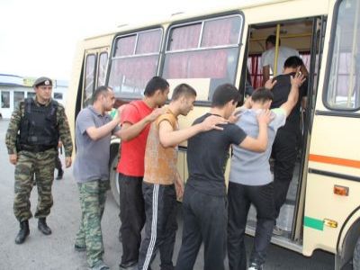 Операция "Нелегальный мигрант". Фото: nakanune.ru Операция "Нелегальный мигрант". Фото: nakanune.ru