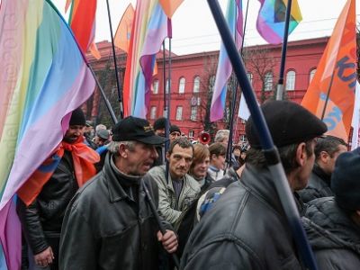 "Геи"-алкоголики в Киеве. Фото sodel vlad "Геи"-алкоголики в Киеве. Фото sodel vlad