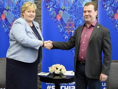 Встреча Эрны Сульберг и Дмитрия Медведева (dagbladet.no) Встреча Эрны Сульберг и Дмитрия Медведева (dagbladet.no)