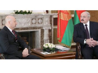 Александр Турчинов и Александр Лукашенко. Фото БЕЛТА Александр Турчинов и Александр Лукашенко. Фото БЕЛТА