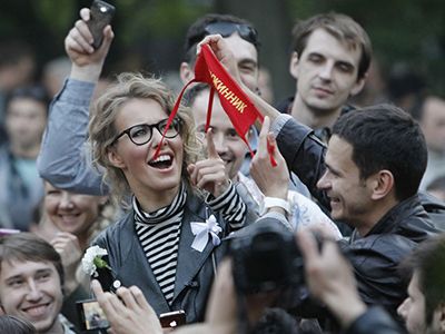 Илья Яшин и Ксения Собчак. Фото: Денис Синяков, Slon.ru Илья Яшин и Ксения Собчак. Фото: Денис Синяков, Slon.ru