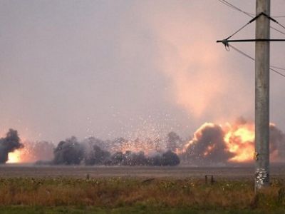 Обстрел "Градами" под Мариуполем, вечер 4.09.2014. Фото: twitter.com/euromaidan Обстрел "Градами" под Мариуполем, вечер 4.09.2014. Фото: twitter.com/euromaidan