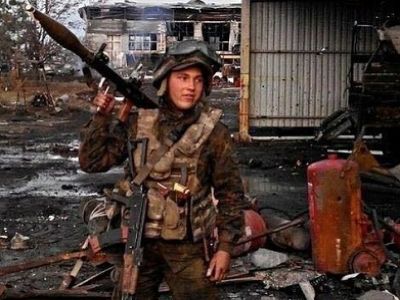 Украинский военный в зоне боевых действий. Фото: twitter.com/euromaidan Украинский военный в зоне боевых действий. Фото: twitter.com/euromaidan