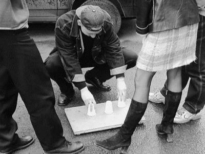 Наперсточник. Источник - http://s14.postimg.org/ Наперсточник. Источник - http://s14.postimg.org/