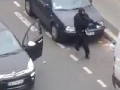 Один из террористов, совершивших убийство 7.01. Источник - http://www.leparisien.fr/ Один из террористов, совершивших убийство 7.01. Источник - http://www.leparisien.fr/
