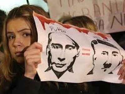 Путин=Гитлер. Плакат. Фото: chechenews.com Путин=Гитлер. Плакат. Фото: chechenews.com