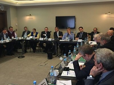 Круглый стол "Украина-Россия: диалог во время конфликта". Источник - http://rufabula.com/author/alexey-shiropaev/366 Круглый стол "Украина-Россия: диалог во время конфликта". Источник - http://rufabula.com/author/alexey-shiropaev/366