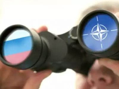 НАТО и РФ. Фото: russia-insider.com