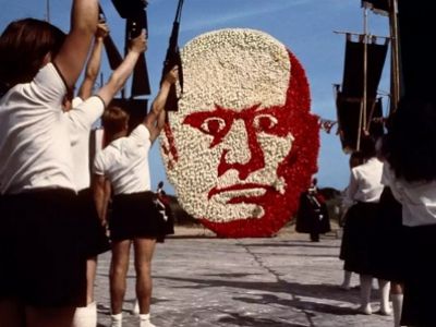 Кадр из фильма Ф.Феллини "Амаркорд". Источник - http://media.filmz.ru/ Кадр из фильма Ф.Феллини "Амаркорд". Источник - http://media.filmz.ru/