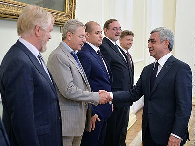 Серж Саргсян и Максим Соколов Фото: president.am Серж Саргсян и Максим Соколов Фото: president.am