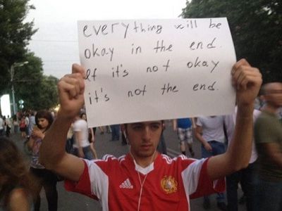 Демонстрант в Ереване. Фото - Т.Хзмалян Демонстрант в Ереване. Фото - Т.Хзмалян