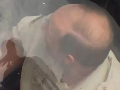 Путин в батискафе, 18.8.15. Источник - http://fakty.ictv.ua/ru/index/read-news/id/1559140 Путин в батискафе, 18.8.15. Источник - http://fakty.ictv.ua/ru/index/read-news/id/1559140